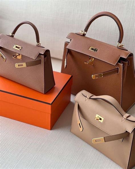 hermes mini kelly cost.